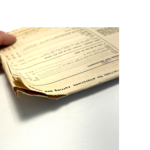 Simplicity Vintage 1946 Pattern #1786 Girls Smocked Dress and Bonnet Size 2 HTF - Picture 7 of 9